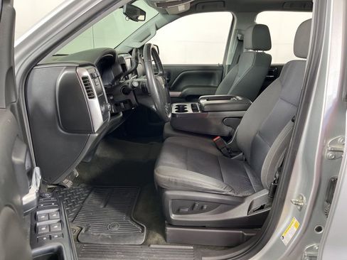 Used 2018 Chevrolet Silverado 1500 LT w/ All Star Edition image 21