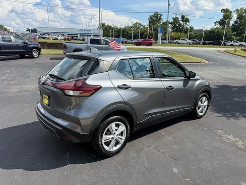 Used 2024 Nissan Kicks S FWD image 5