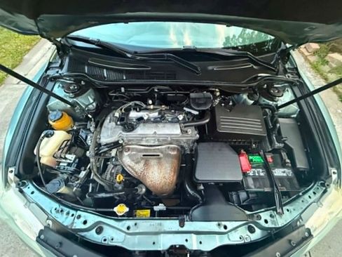 Used 2011 Toyota Camry LE FWD image 9