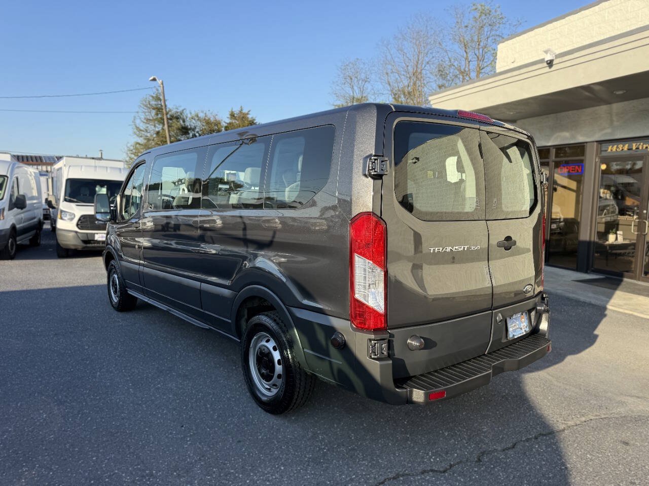 Used 2017 Ford Transit 350 XL RWD image 2