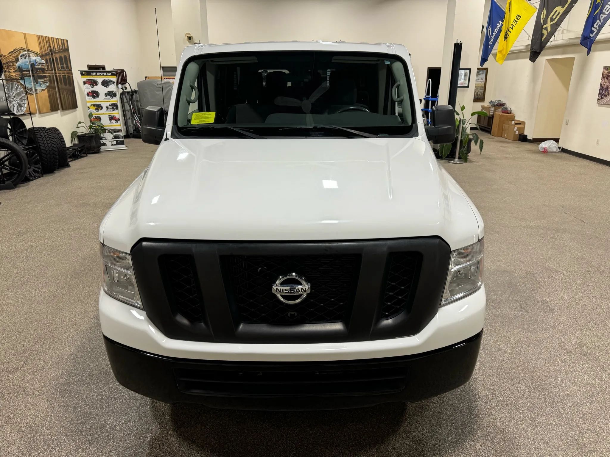 Used 2018 Nissan NV 3500 S RWD image 13
