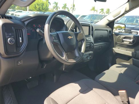 Used 2021 Chevrolet Silverado 1500 Custom image 9