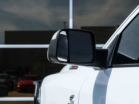 Used 2022 RAM 2500 Big Horn AWD/4WD image 18