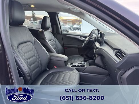 Used 2023 Ford Escape Platinum w/ Premium Technology Package image 35