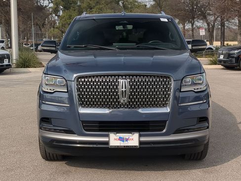 Used 2022 Lincoln Navigator Reserve image 8