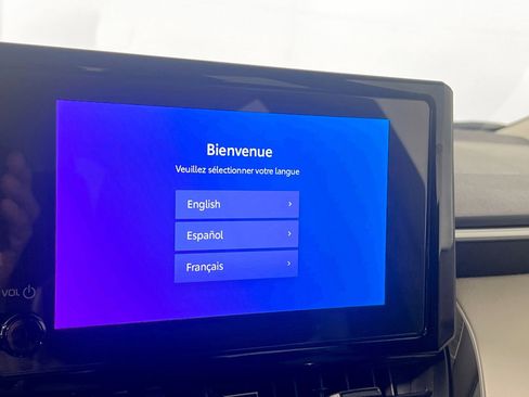 Used 2025 Toyota Corolla LE image 27