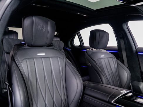Used 2025 Mercedes-Benz S 63 AMG S w/ AMG Night Package image 35