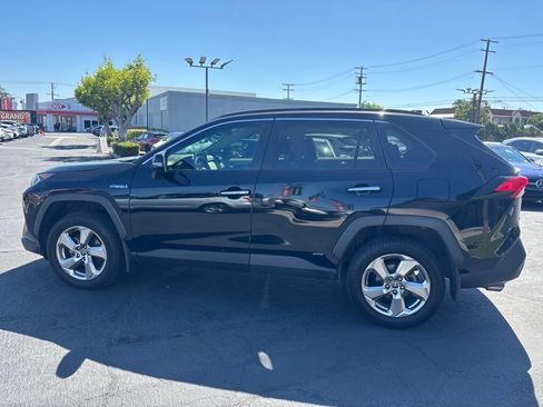 Used 2021 Toyota RAV4 Limited w/ Carpet Mat Package (TMS) AWD/4WD image 7