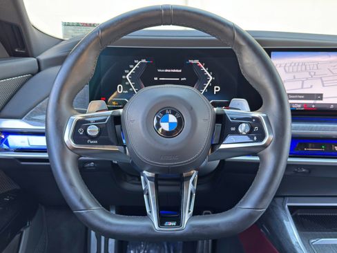 Used 2024 BMW 740i w/ Premium Package 2 RWD image 23