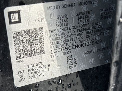 Used 2019 Chevrolet Colorado LT w/ Colorado RST Special Edition image 31