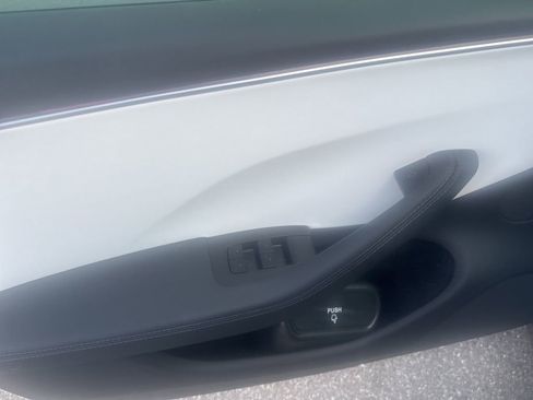 Used 2024 Tesla Model 3 Long Range image 17
