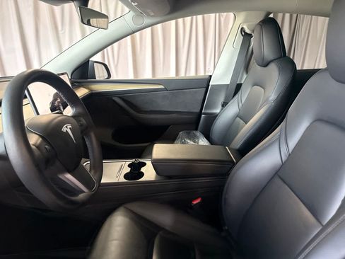 Used 2023 Tesla Model Y Long Range AWD/4WD image 20