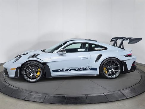 Used 2025 Porsche 911 GT3 RS image 2