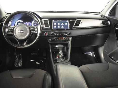 Used 2018 Kia Niro EX w/ EX Touring Graphite Edition FWD image 29