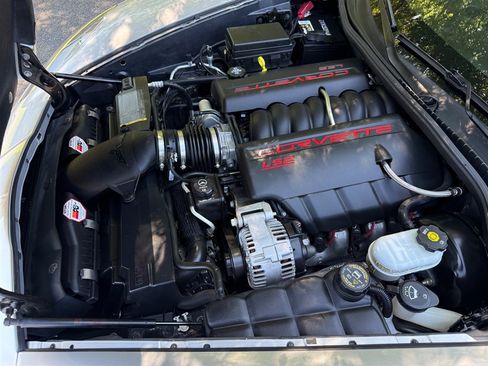 Used 2005 Chevrolet Corvette Convertible w/ Preferred Equipment Group RWD image 69