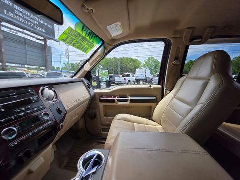 Used 2009 Ford F250 Lariat AWD/4WD image 18