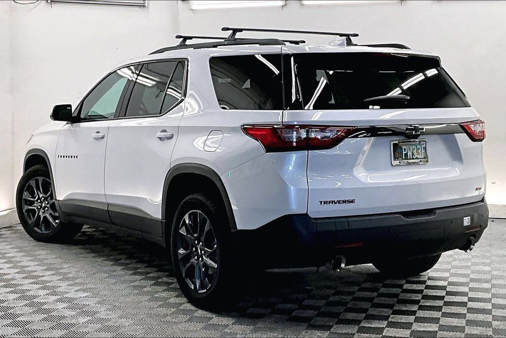 Used 2021 Chevrolet Traverse RS FWD image 10