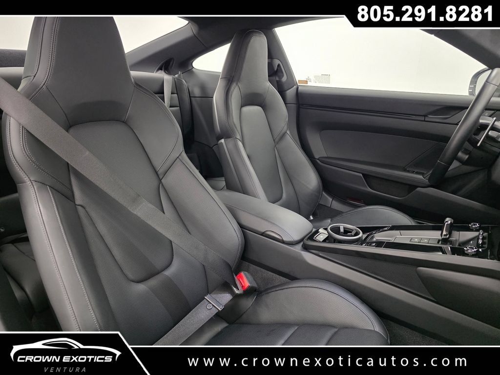 Used 2023 Porsche 911 Carrera T RWD image 12