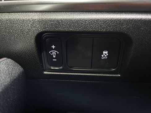 Used 2025 Kia Sorento S w/ Panoramic Sunroof Package FWD image 26