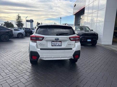 Used 2022 Subaru Crosstrek 2.5i Limited w/ Popular Package #4 image 3