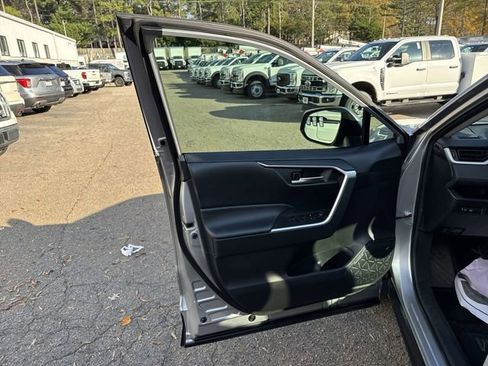 Used 2024 Toyota RAV4 XLE image 19