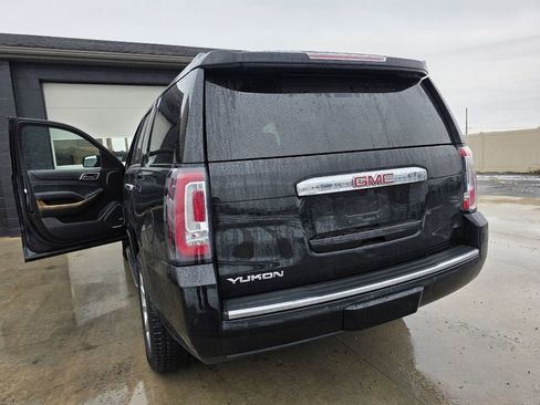 Used 2016 GMC Yukon Denali image 6