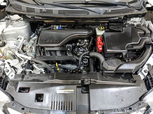 Used 2020 Nissan Rogue Sport S image 32