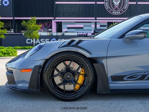 Used 2025 Porsche 911 GT3 RS image 4