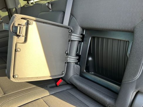 New 2025 GMC Sierra 1500 Elevation image 6