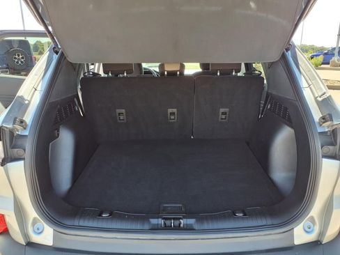 Used 2022 Ford Escape SE w/ Cold Weather Package image 28