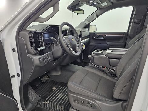 Used 2026 Chevrolet Silverado 1500 LT AWD/4WD image 15