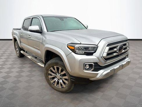 Certified 2022 Toyota Tacoma Limited image 1