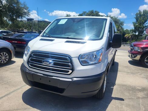 Used 2016 Ford Transit 350 XLT RWD image 3
