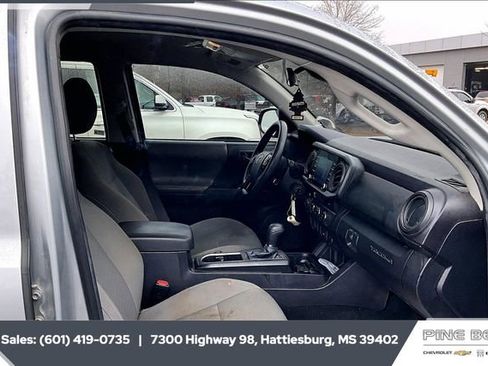 Used 2023 Toyota Tacoma SR image 5