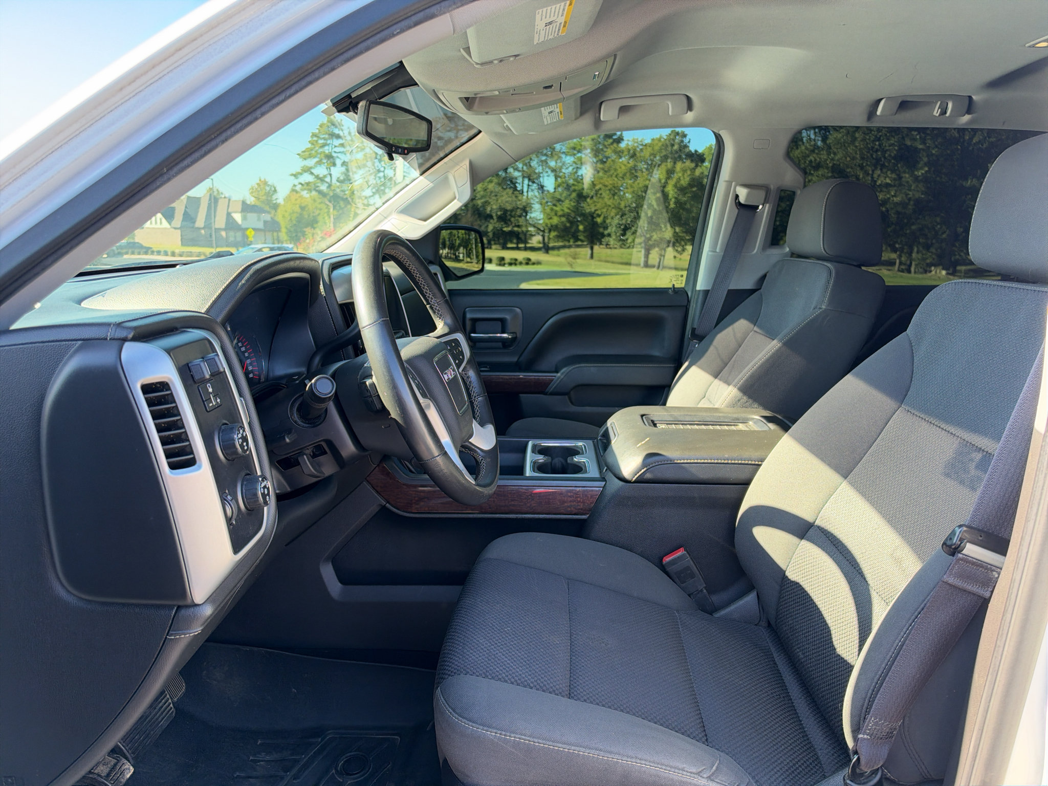 Used 2016 GMC Sierra 1500 SLE w/ SLE Value Package AWD/4WD image 11