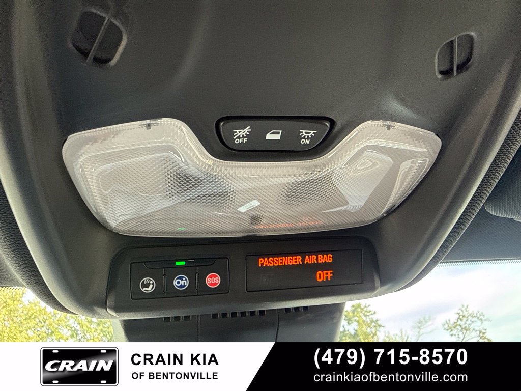 Used 2024 Chevrolet Colorado W/T w/ WT Convenience Package II RWD image 28