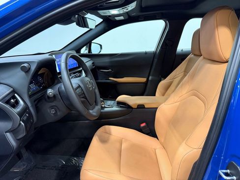 Used 2025 Lexus UX 300h AWD w/ Accessory Package (Z1) image 12