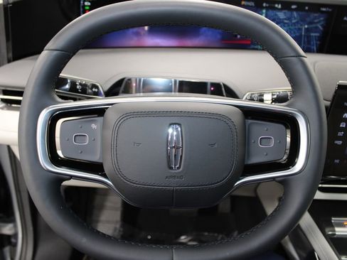 New 2026 Lincoln Nautilus Premier image 35