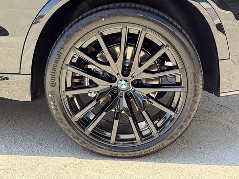 New 2026 BMW X5 xDrive40i w/ M Sport Package AWD/4WD image 7