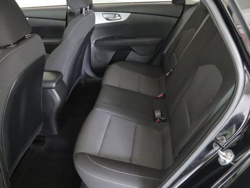 Used 2023 Kia Forte LXS FWD image 7
