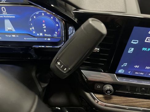 Used 2023 Chevrolet Silverado 1500 RST w/ Z71 Off-Road Package image 21