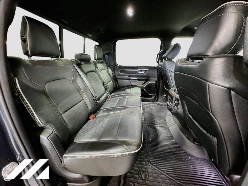 Used 2025 RAM 1500 Laramie AWD/4WD image 31