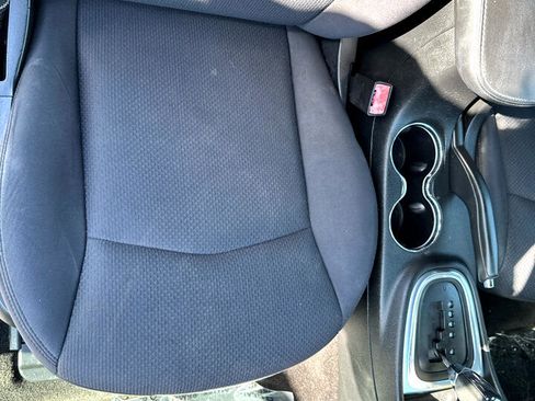 Used 2013 Chrysler 200 Touring image 9