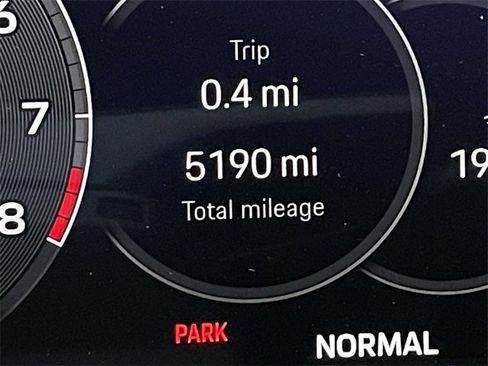 Used 2025 Porsche 911 Carrera image 39