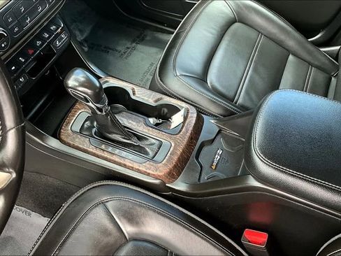 Used 2022 GMC Canyon Denali image 13