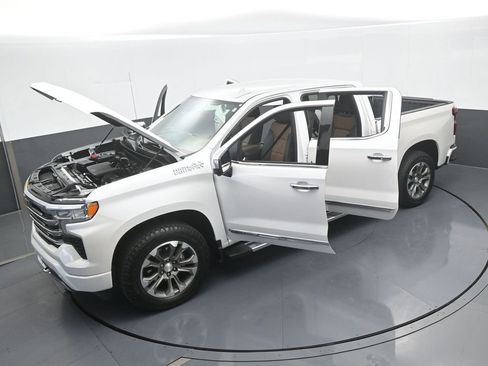 Used 2024 Chevrolet Silverado 1500 High Country AWD/4WD image 74