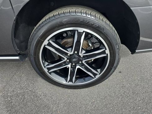 Used 2021 Ford Expedition Max Limited image 28