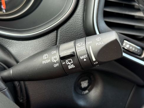 Used 2022 Jeep Cherokee Trailhawk w/ Comfort/Convenience Group image 11