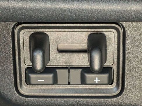 New 2026 Ford Expedition Active image 45