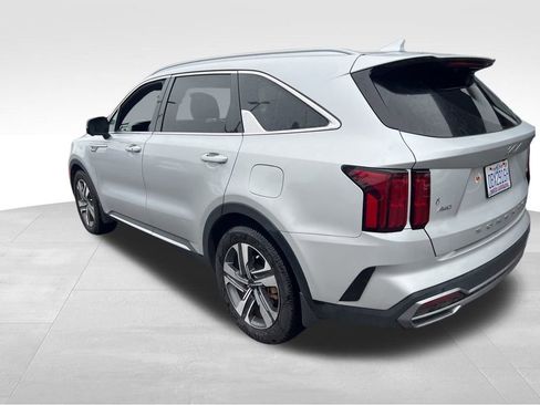 Certified 2022 Kia Sorento SX Prestige image 2